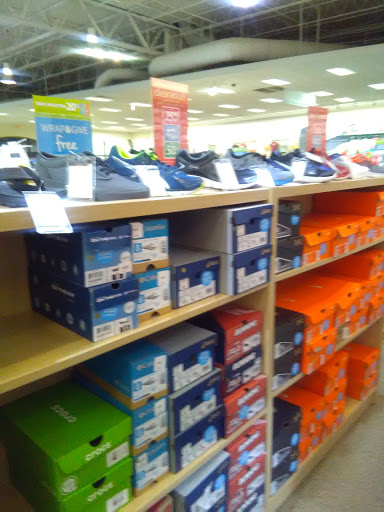 Clothing Store «Bealls Department Store», reviews and photos, 6241 N Davis Hwy, Pensacola, FL 32504, USA