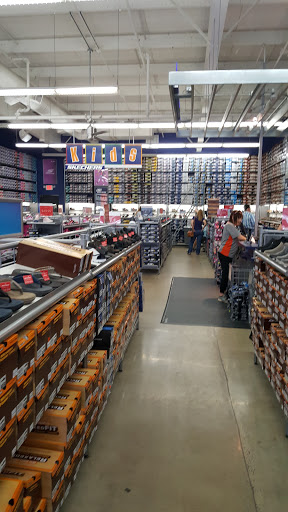 Shoe Store «SKECHERS Factory Outlet», reviews and photos, 116 Outlet Square, Hershey, PA 17033, USA