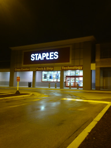 Office Supply Store «Staples», reviews and photos, 1305 West Chester Pike #18, Havertown, PA 19083, USA