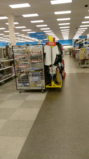 Clothing Store «Ross Dress for Less», reviews and photos, 16900 US-441, Mt Dora, FL 32757, USA