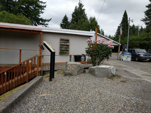 Grocery Store «Island View Market», reviews and photos, 7102 Ray Nash Dr NW, Gig Harbor, WA 98335, USA