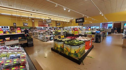 Supermarket «Super Stop & Shop», reviews and photos, 109 Taunton St, Plainville, MA 02762, USA