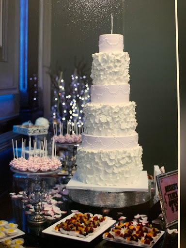Merengue Bakery & Cafe image