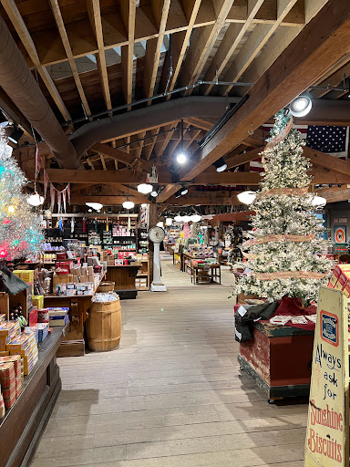 General Store «The Vermont Country Store Weston», reviews and photos, 657 Main St, Weston, VT 05161, USA