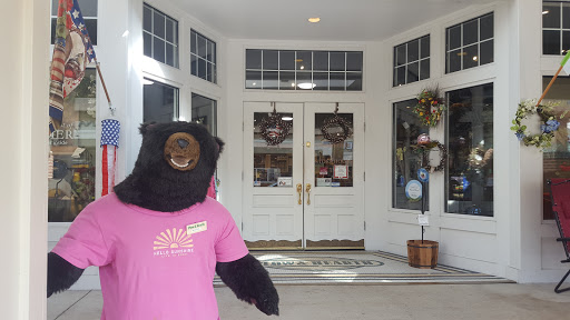 Home Goods Store «Plow & Hearth», reviews and photos, 1107 Emmet St N, Charlottesville, VA 22903, USA