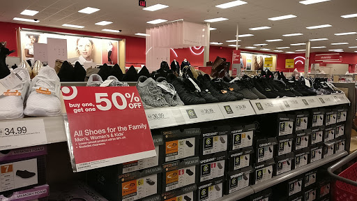 Department Store «Target», reviews and photos, 620 George Washington Hwy, Lincoln, RI 02865, USA