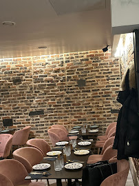 Atmosphère du Restaurant méditerranéen RESTAURANT LE CARDINET à Paris - n°4
