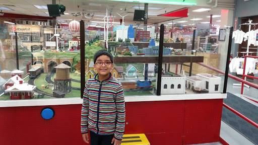 Hobby Store «Niagara Hobby & Craft Mart», reviews and photos, 3366 Union Rd, Cheektowaga, NY 14225, USA