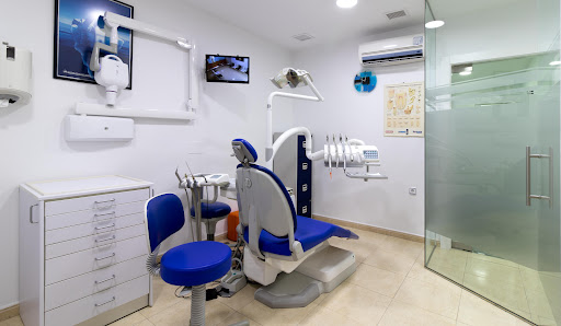 Clínica Dental Maracena | Dr. Manuel Rodríguez Pérez en Maracena, Granada