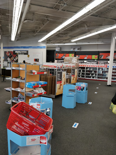 Office Supply Store «Staples», reviews and photos, 134-01 20th Ave, Flushing, NY 11356, USA