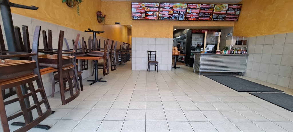 Taqueria Los Compadres 55044