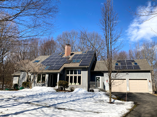 Roofing Contractor «A1 Siding & Roofing», reviews and photos, 113 Rockland Ave, Manchester, NH 03102, USA