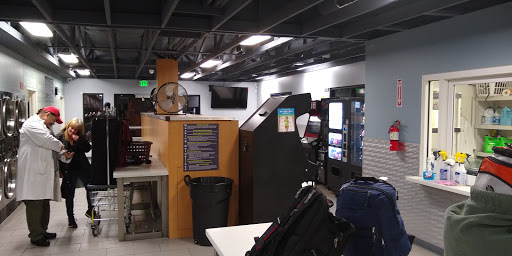 Laundromat «Spin Cycle Laundry Lounge», reviews and photos, 10113 Folsom Blvd, Rancho Cordova, CA 95670, USA