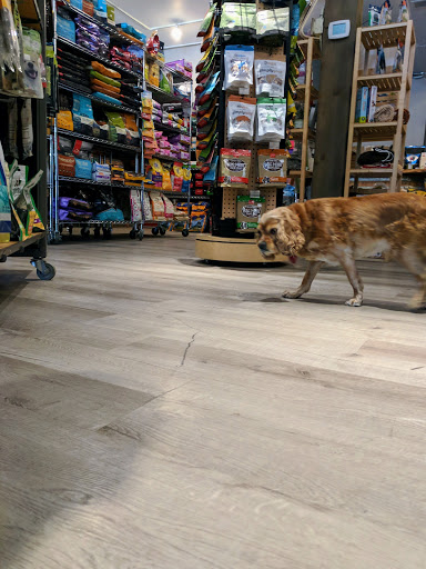 Pet Supply Store «Wally Pets», reviews and photos, 4411 Wallingford Ave N, Seattle, WA 98103, USA