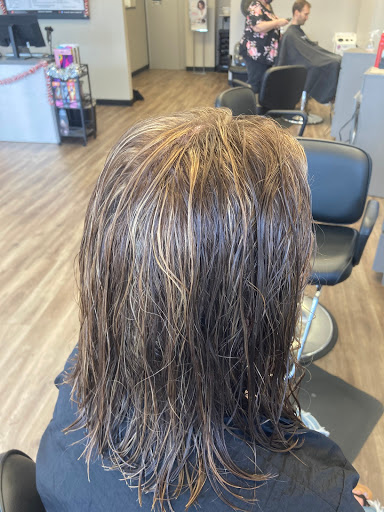 Hair Salon «Fantastic Sams Cut & Color», reviews and photos, 182 W State Rd 434 #1004, Longwood, FL 32750, USA