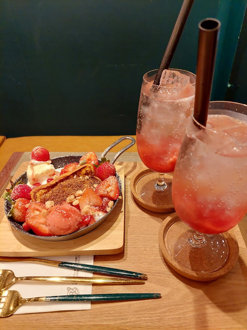 いちごや cafe TANNAL 福岡PARCO店