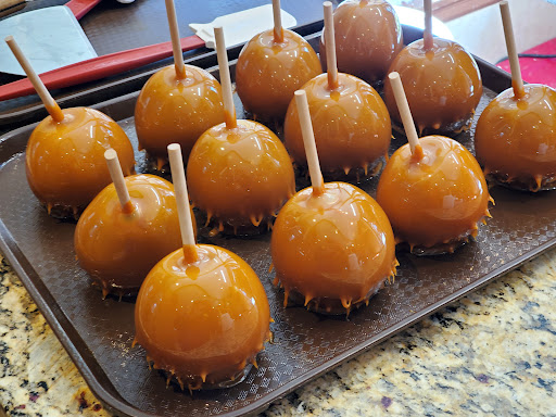 Chocolate Shop «Rocky Mountain Chocolate Factory», reviews and photos, 126 S Main St, Breckenridge, CO 80424, USA