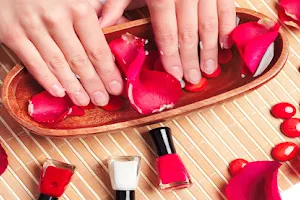 Beauty Nails image