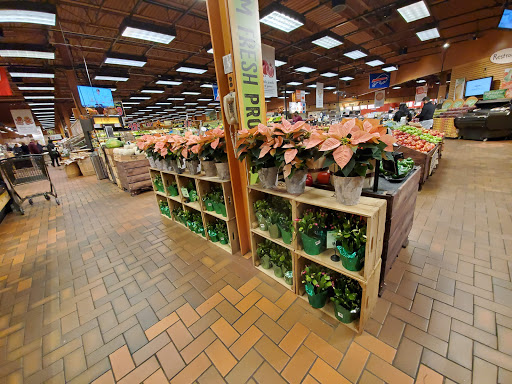 Supermarket «Wegmans», reviews and photos, 4960 Transit Rd, Depew, NY 14043, USA