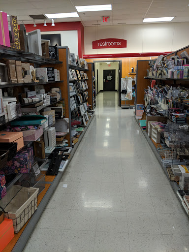 Clothing Store «Ross Dress for Less», reviews and photos, 3900 Sisk Rd, Modesto, CA 95356, USA