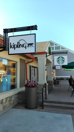 Starbucks, 400 Evergreen Ct, Central Valley, NY 10917, USA, 