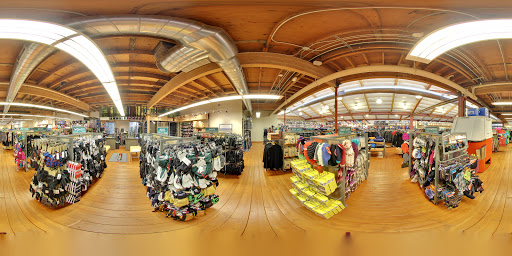 Sporting Goods Store «Any Mountain - Corte Madera», reviews and photos, 71 Tamal Vista Blvd, Corte Madera, CA 94925, USA