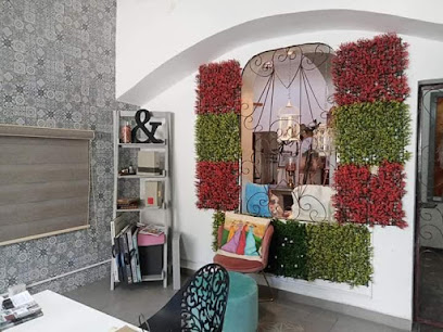 Persianas, tapices, muros verdes, pasto sintético interiorismo SpaHome