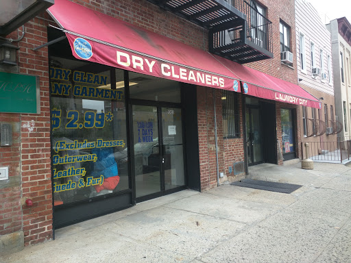 Laundromat «Laundry City», reviews and photos, 1003 48th Ave, Long Island City, NY 11101, USA