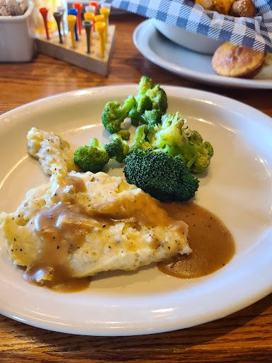 American Restaurant «Cracker Barrel Old Country Store», reviews and photos, 6251 Westport Ave, Shreveport, LA 71129, USA