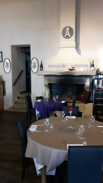 Atmosphère du Restaurant français Auberge de Montessuy à Châtillon-sur-Chalaronne - n°3