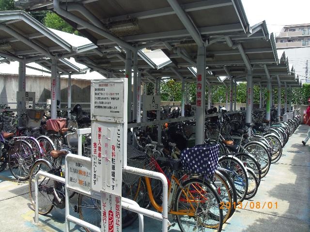 柴原阪大前駅自転車駐車場