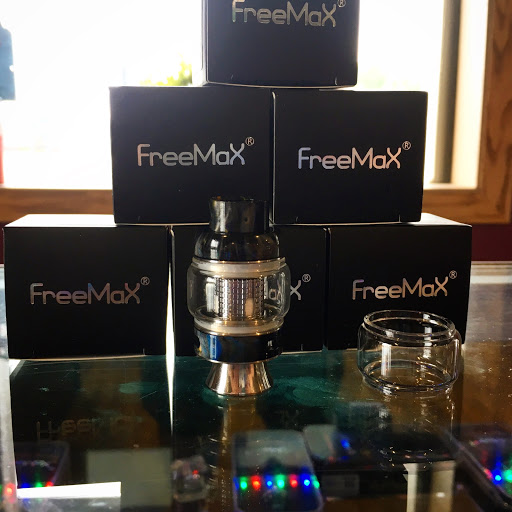 Vaporizer Store «E-Cig Warehouse», reviews and photos, 70 Copeland Ave, La Crosse, WI 54603, USA