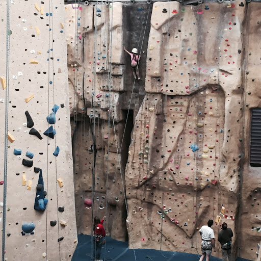 Rock Climbing Gym «Planet Granite», reviews and photos, 100 El Camino Real, Belmont, CA 94002, USA