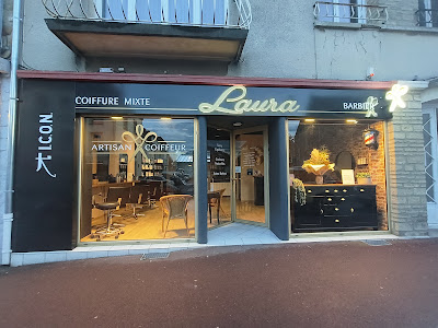 Laura Artisan Coiffeur à Périers