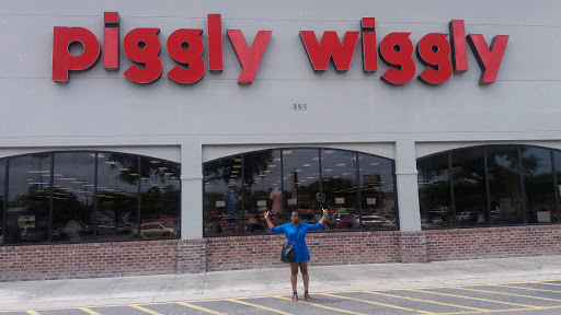 Grocery Store «Piggly Wiggly», reviews and photos, 122 US-17 BUS, Surfside Beach, SC 29575, USA