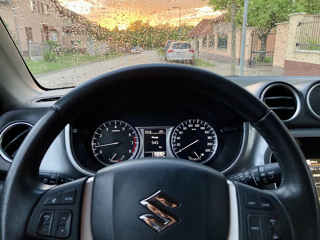 Crossover webáruház - Győr