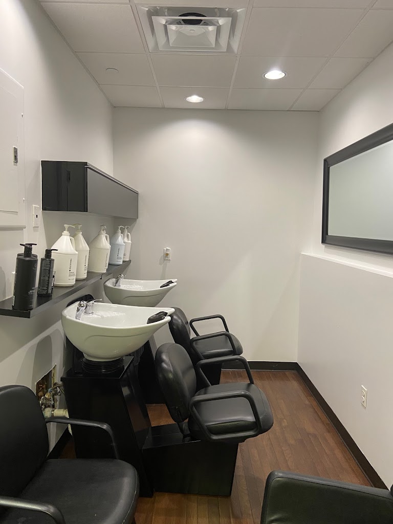 Rye Unisex Beauty Salon 10573