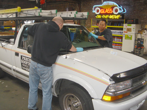 Auto Glass Shop «Auto Glass On The Move», reviews and photos, 728 E 12th St, Oakland, CA 94606, USA