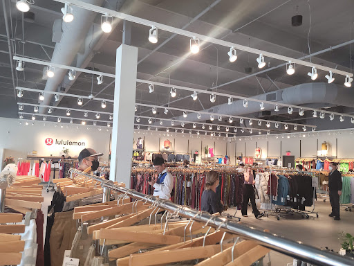 Sportswear Store «lululemon», reviews and photos, 8555 San Ysidro Ave, Gilroy, CA 95020, USA