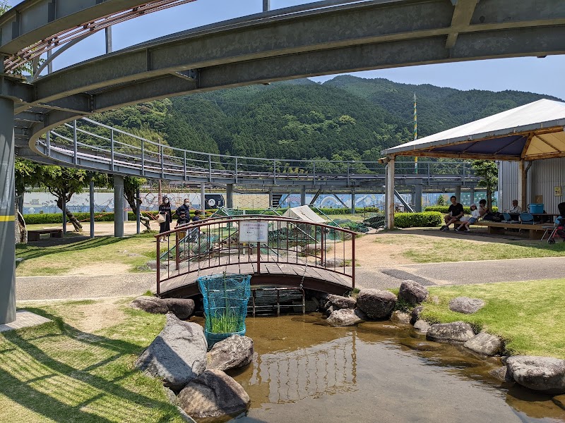 こどもわくわくパーク(道の駅となり)