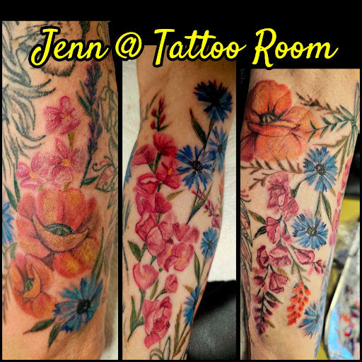 Explore banger tattoo ideas, creative tattoo ideas in Spokane, available at Tattoo Room