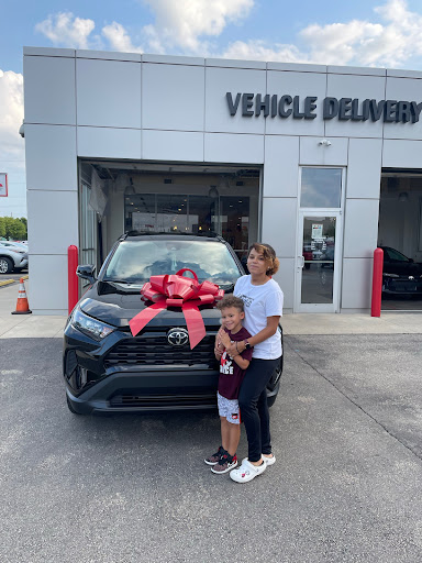 Toyota Dealer «Walker Toyota», reviews and photos, 8457 N Springboro Pike, Miamisburg, OH 45342, USA