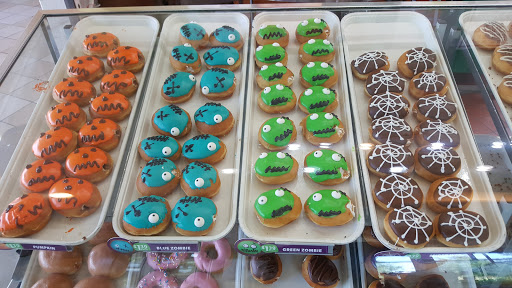 Donut Shop «Krispy Kreme Buford», reviews and photos, 3387 Buford Dr NE, Buford, GA 30519, USA