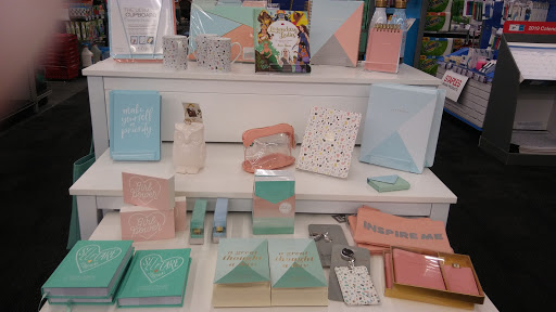 Office Supply Store «Staples», reviews and photos, 19141 Golden Valley Rd, Santa Clarita, CA 91387, USA