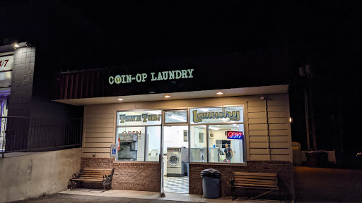 Laundromat «Town Tub Laundry», reviews and photos, 610 E Woodin Ave, Chelan, WA 98816, USA