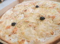 Plats et boissons du Pizzas à emporter Tradi'Pizz à Les Abrets en Dauphiné - n°1
