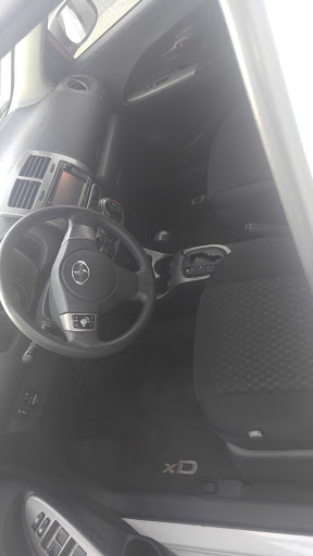 Metro Auto Loan, 14784 E Foothill Blvd, Fontana, CA 92335, USA, 