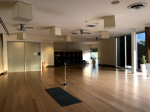 Gym «Equinox Woodland Hills», reviews and photos, 21530 Oxnard St, Woodland Hills, CA 91367, USA