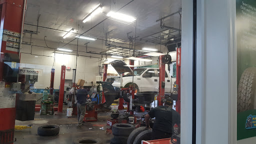Tire Shop «Mavis Discount Tire», reviews and photos, 2391 NY-52, Pine Bush, NY 12566, USA