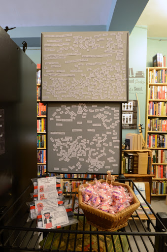 Used Book Store «The Looking Glass», reviews and photos, 823 S Oak Park Ave, Oak Park, IL 60304, USA